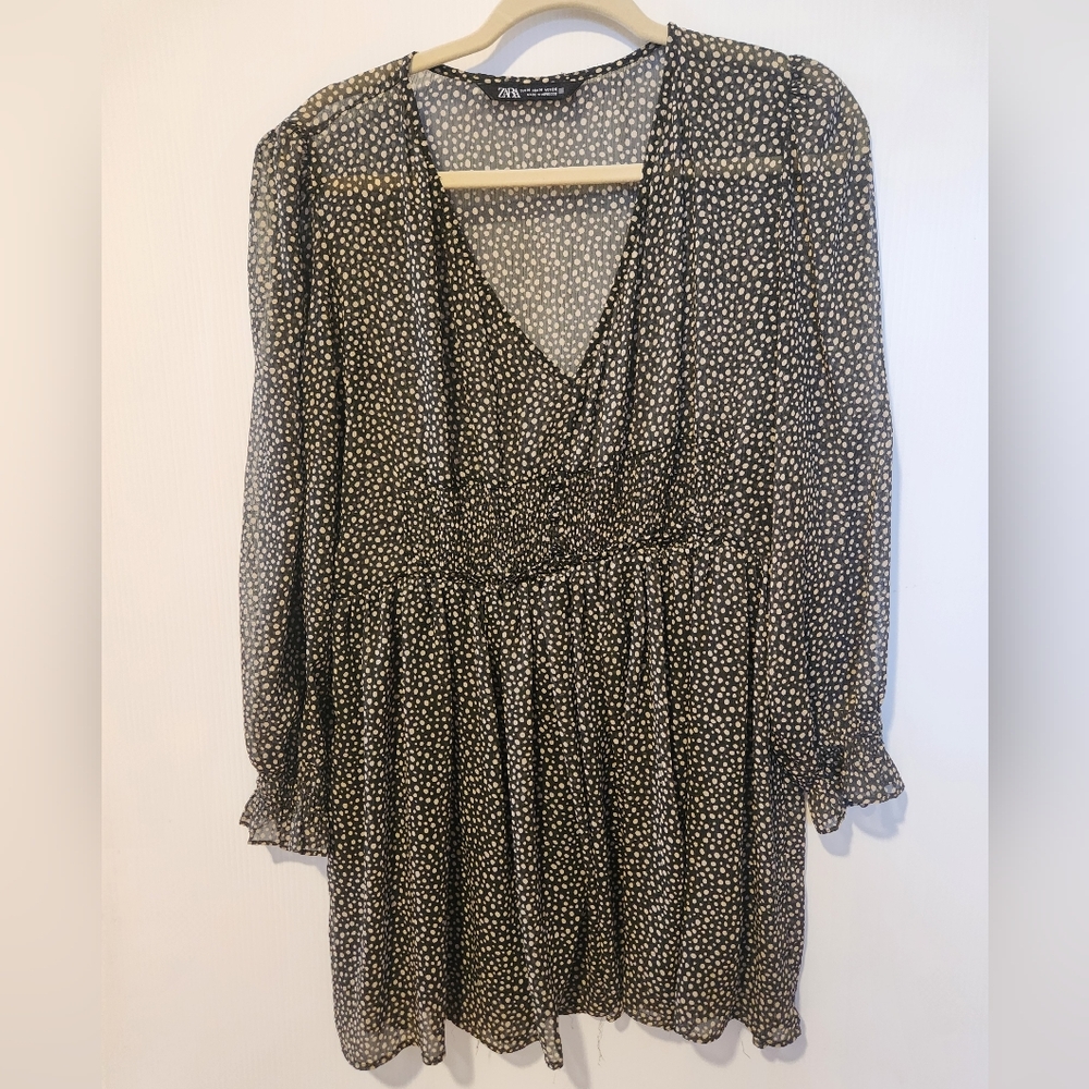 Zara Sheer Smocked Waist, Short Dress, V Neck Green & Beige Size M